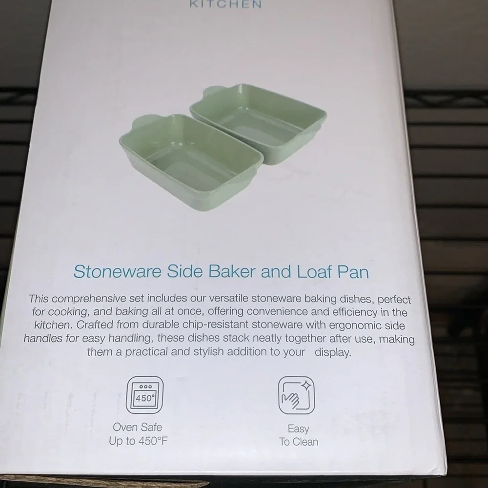 BNWOT Side Bake and Loaf Pan by Luxe Kitchen